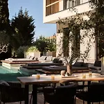别墅 Sentiero Iconic Villa, A Serene Retreat, By Thinkvilla *